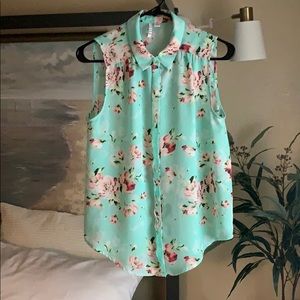 Floral pattern teal tank